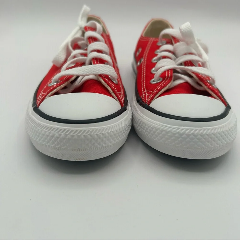 New converse all star low top sneakers youth 11.5 red